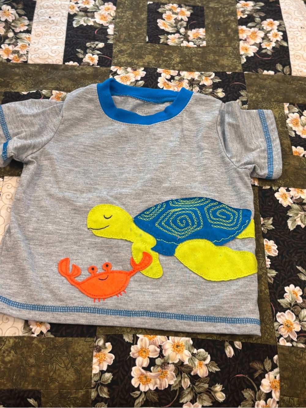Carter's Gray Tee with Blue Trim & Bright Turtle Appliqué size 12 months